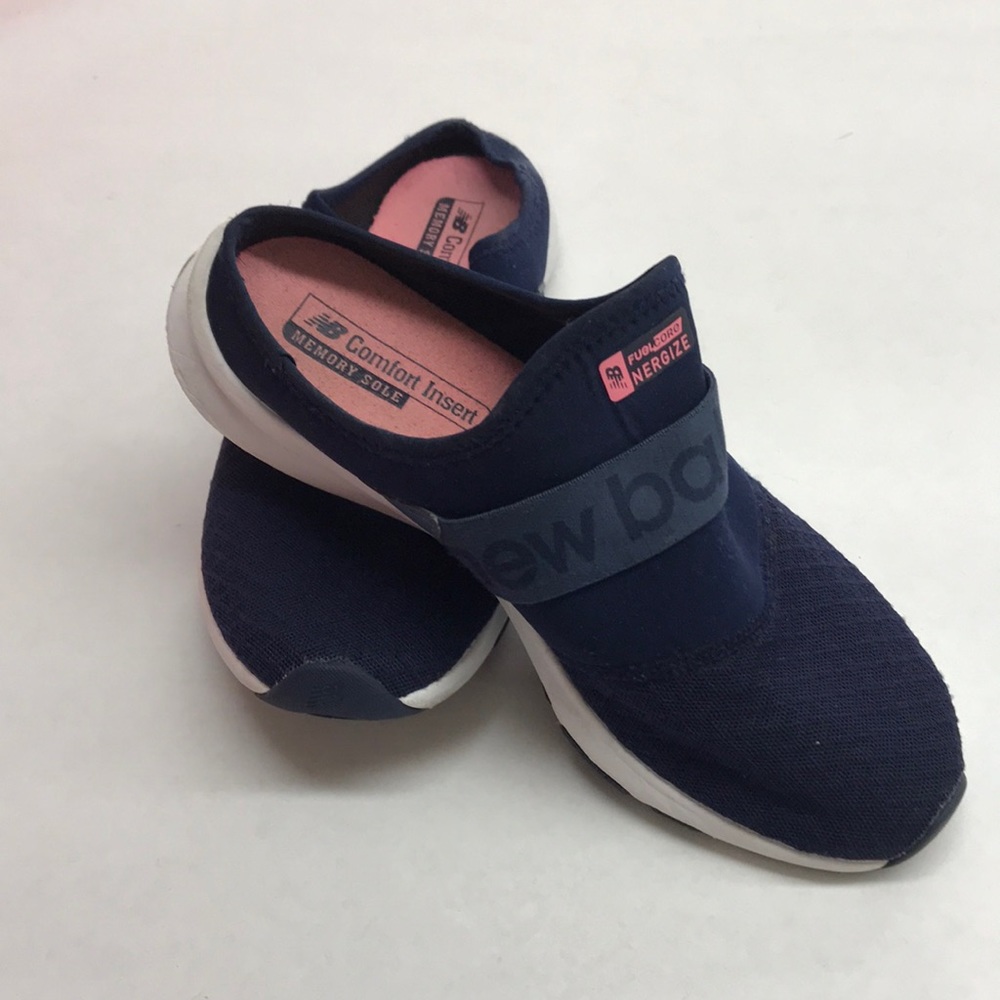 NEW BALANCE FUEL CORE NERGIZE Women’s Mules, Size 6.5, Navy Blue,Good Condition.